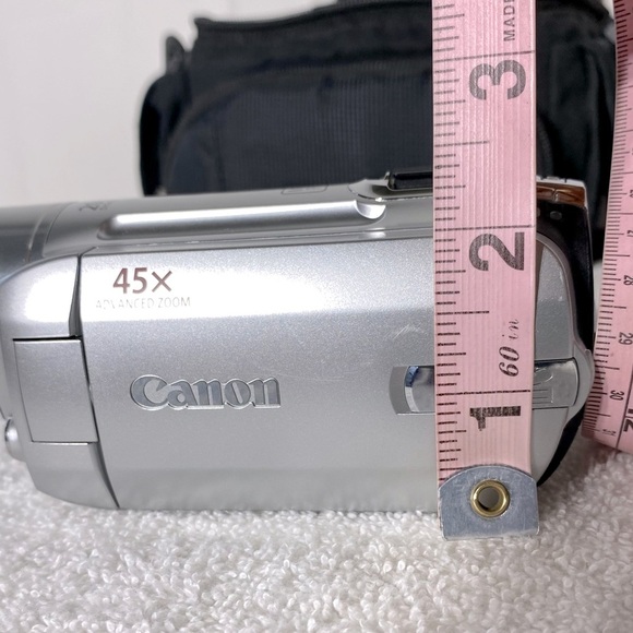 Canon FS100 Digital Video Camcorder Camera Silver Untested - Picture 15 of 16